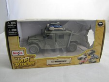 32137 Maisto Dirt Riders GM Hummer Humvee - 1:27