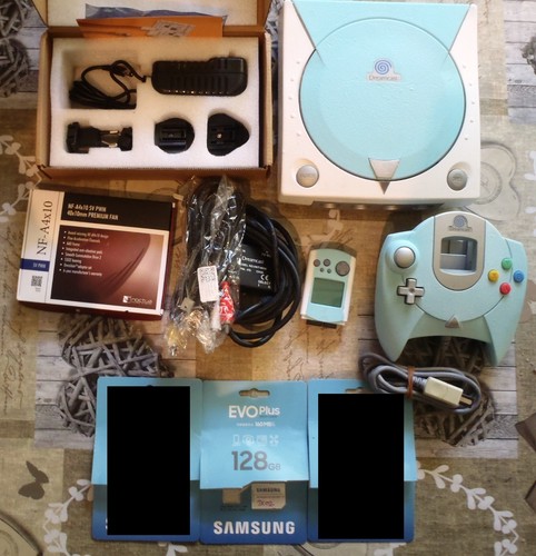 Dreamcast white blue design - dreamcast,