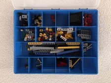 Lego in großem Sortierkasten