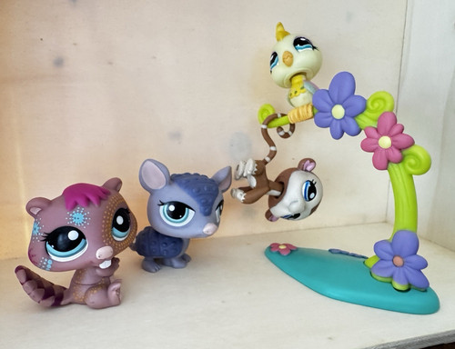 Hasbro littlest pet shop - pet,