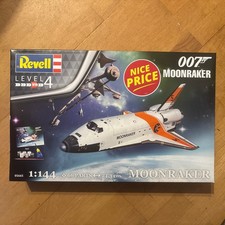 Revell Raumfahrt-Modellbausatz