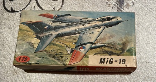 Modellbausatz kovozavody - modellbausatz,