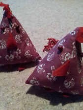 Hühner 2 Stück lila Deko Stoff Handarbeit zum Stellen violett Tilda Huhn Ostern