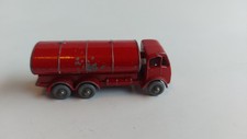 Matchbox Serie 1-75 No. 11B Petrol Tanker - Esso  - in rot  1958