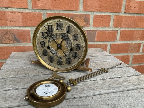 Alte uhr wanduhr - uhr, pendeluhr