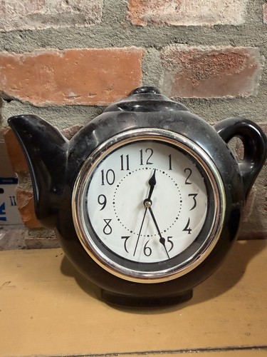 Teekannen uhr schwarz retro - teekannen,