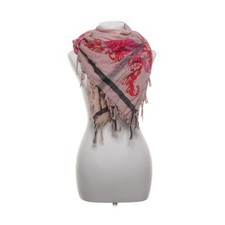 Leigh & Luca, Sommerschal