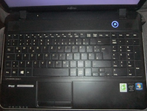 Notebook laptop fujitsu - notebook,