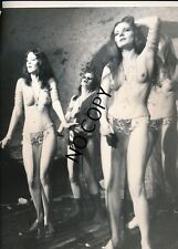 Vintage Foto Kunst Akt Erotik hübsche Damen beim Tanz um 1970 PO