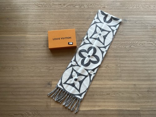 Louis vuitton medaillon schal - louis,