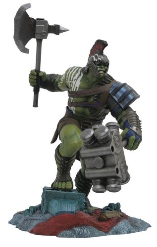 Gladiator hulk statue thor - gladiator,
