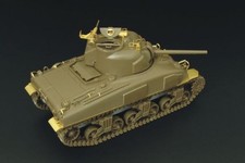 M4A1 SHERMAN / 1:48