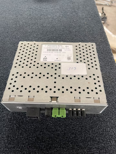 Mercedes tunerbox digital - tv-tunerbox,