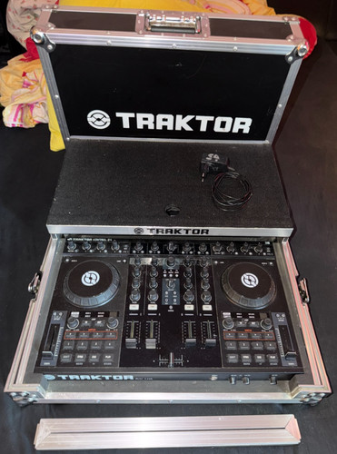 Native instruments traktor - instruments,