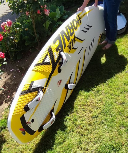 Umfangreiche surfausrüstung - umfangreiche,