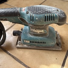 Makita BO3711 Schwingschleifer – 190 W, 230-240 V
