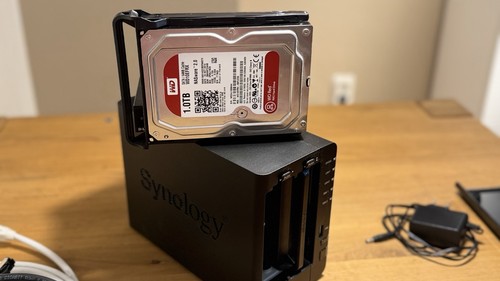 Synology ds225 18gb - synology,