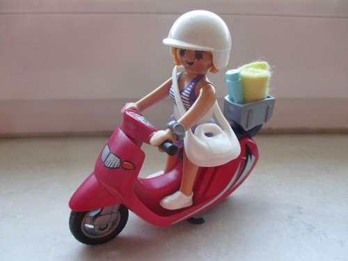 Playmobil frau auf - playmobil-frau,