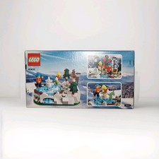 LEGO Seasonal: Ice Skating