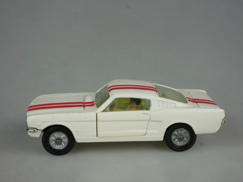 Corgi toys 325 ford mustang - corgi,