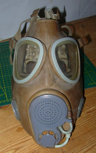 Vintage gasmaske zivilschutz - vintage,