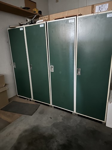 Bundeswehrschrank