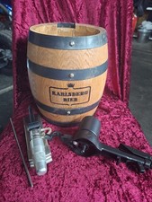 Karlsberg Bierfass CO2 Zapfanlage aus Holz mit Abtropfwanne für bis zu 5 Liter