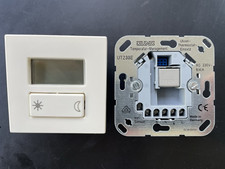 Jung UT 238 E Uhren-Thermostat Einsatz + Uhren Thermostat Display UT 238 D