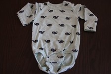 Langarmbody Baby Gr.68 Jungen von H&M grün Wal