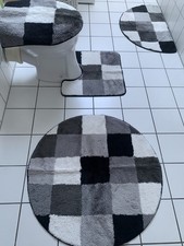 Badgarnitur, WC-Vorleger und