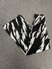 Gracia schwarz-weiß