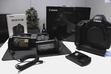 Canon EOS 1DX SET Top Zustand 18,1-MP-Spiegelreflexkamera 5000 Auslösungen
