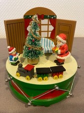 weihnachtliche Spieluhr, Spieldose, mechanisch, Musik, Bewegung, Holz
