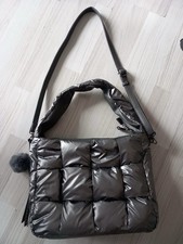 Gesteppte Umhängetasche Grau