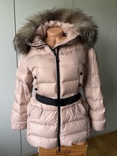 Moncler „Clion“ Daunenjacke - Gr. 3 (DE 40/42) – Rosé, Echtfell & Gürtel