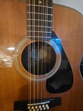 12 Saiten Gitarre YAMAHA FG
