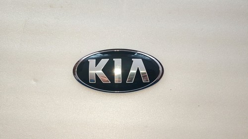 Original kia emblem 863182t000 - kia,