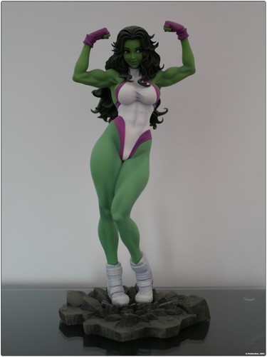She hulk bishoujo figur in - hulk,