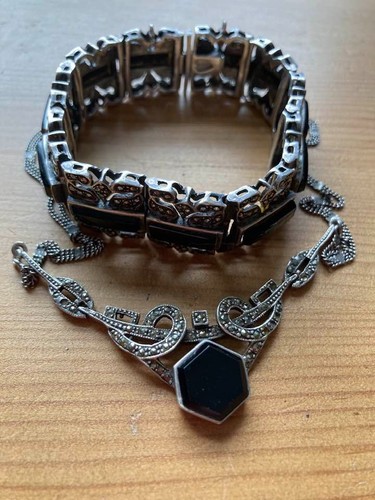 Armband und kette - kette, im