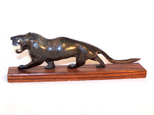 Schwarzer Panther Figur