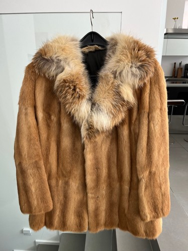 Wertvolle pelzjacke aus - wertvolle,