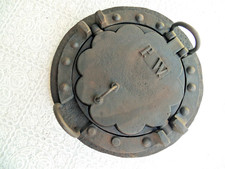 Altes antikes Waffeleisen Gusswaffeleisen P .W. +  Eisennieten Verzierung  TOP !