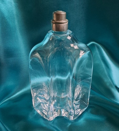 Schöne alte glasflasche - alte,