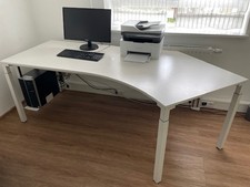 Steelcase Schreibtisch mit