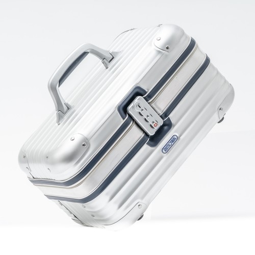 Rimowa beauty vanity - rimowa, pre