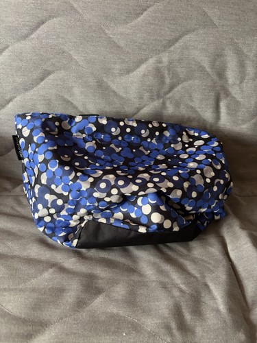 Blaue tasche mit punkten - tasche,