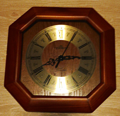 Tempus wanduhr holz vieleckig - tempus,