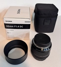 SIGMA 30mm F/1.4 DC HSM for