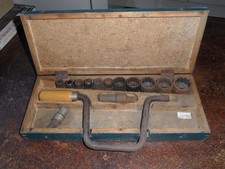 alter Nusskasten , Steckschlüssel   FRAMI