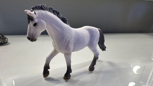 Schleich 13710 camargue hengst - schleich,